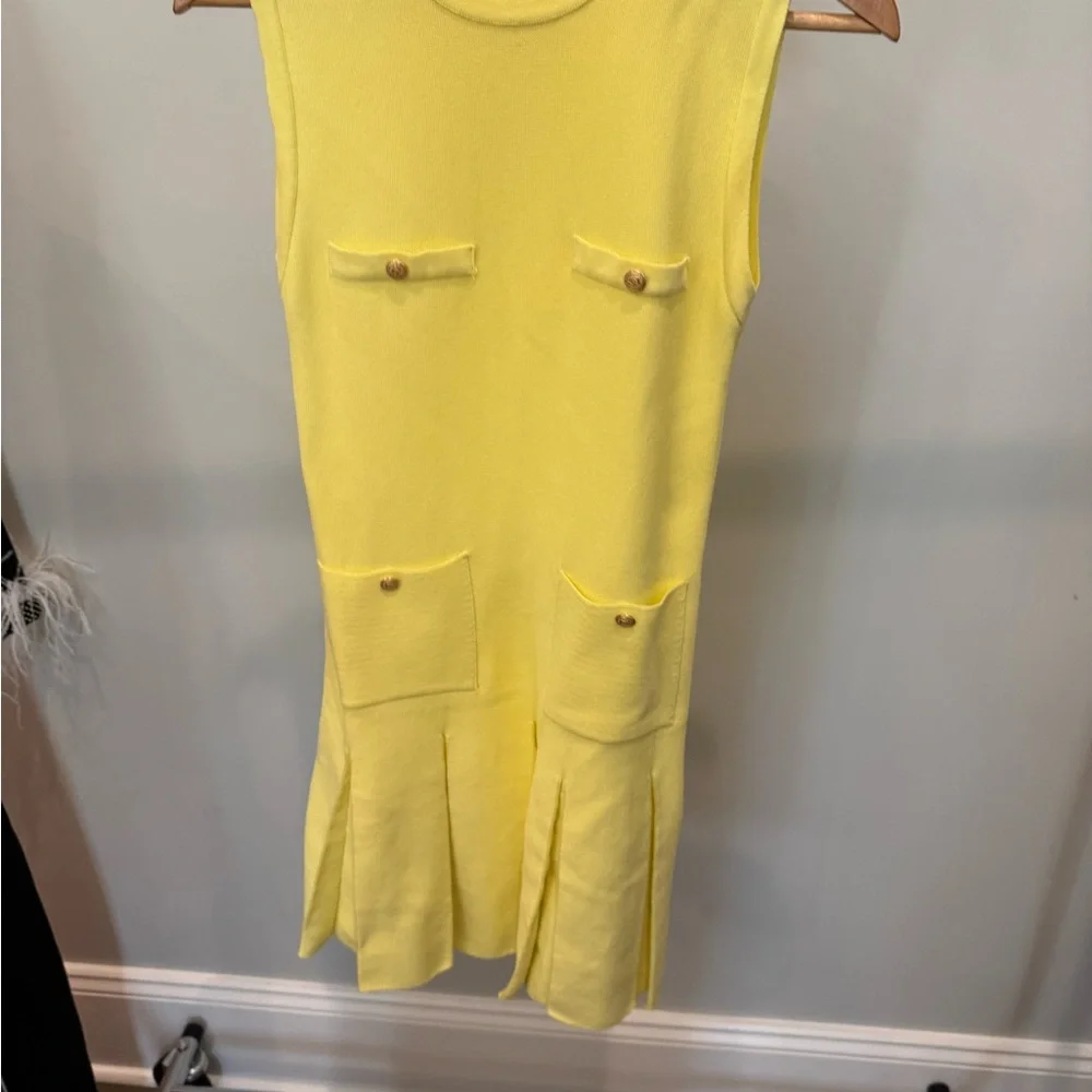 Zara yellow pleated dress - Picture 2 of 4